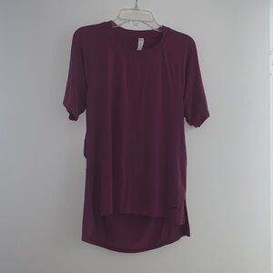 Under Armour Tee Yoga Top with peek-a-boo opening in the back